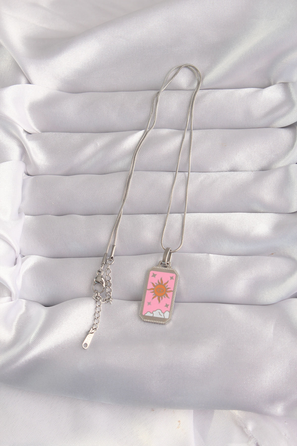 316L Çelik Gümüş Renk Pembe Mineli Güneş Model Tarot Kolye 5886