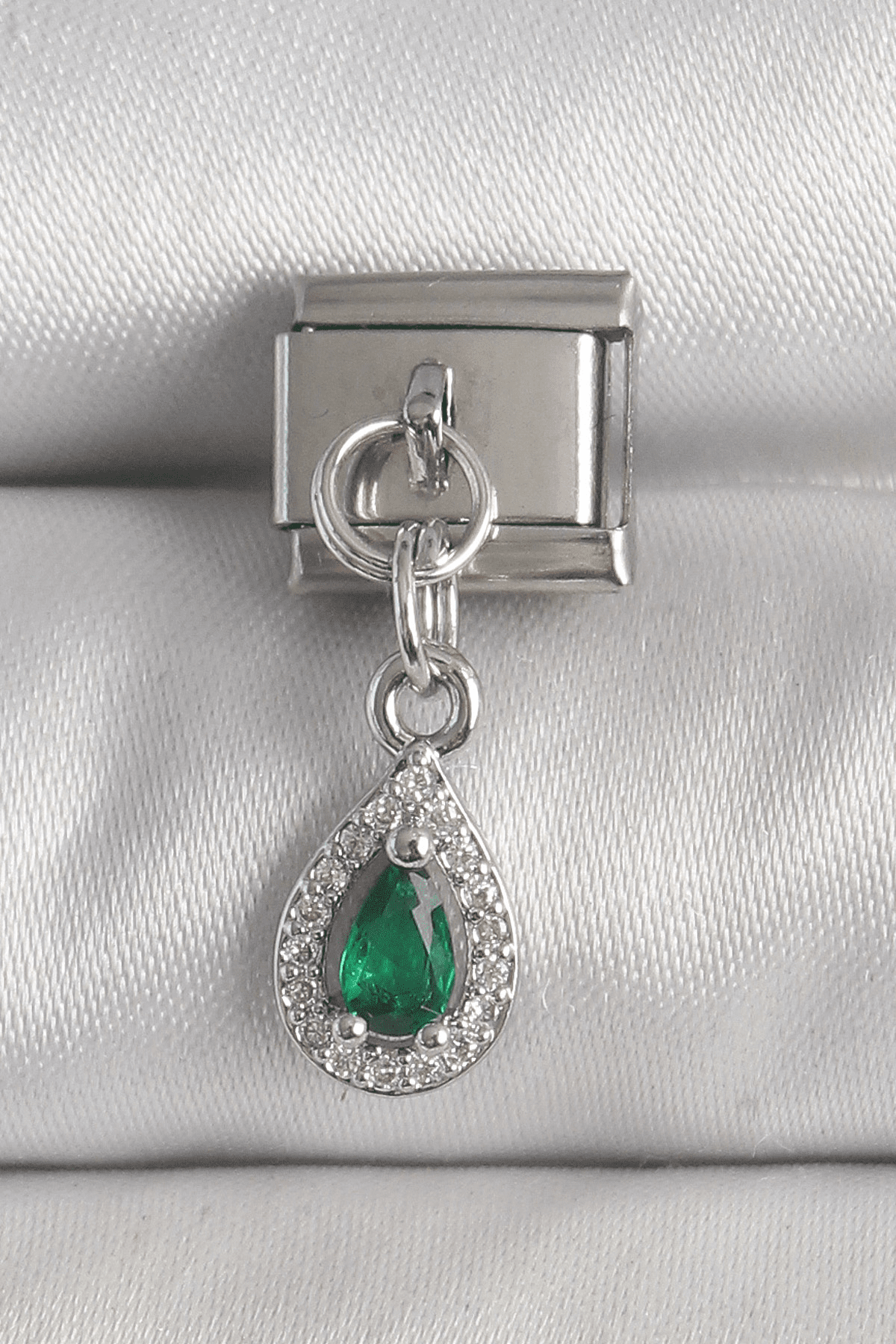 316L Çelik Gümüş Renk Sallantı Yeşil Zirkon Taşlı Damla Model Nomination Charm 5886