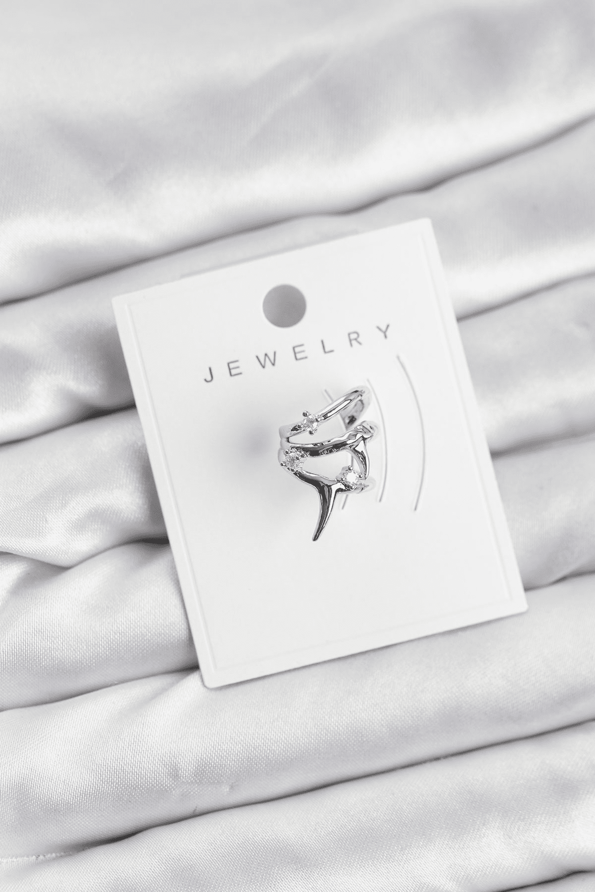 Gümüş Renk Pirinç Diken Model Kıkırdak Earcuff Küpe 5886