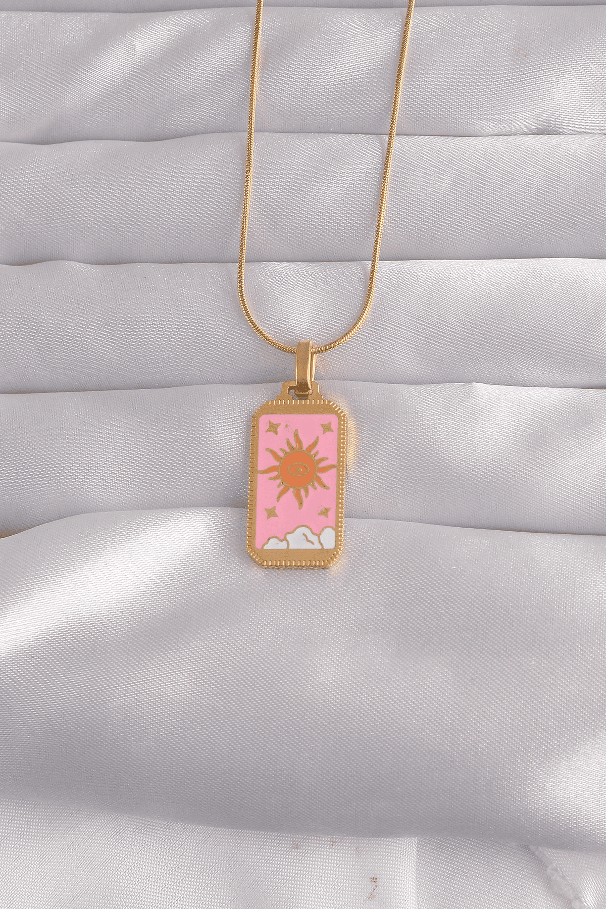 316L Çelik Gold Renk Pembe Mineli Güneş Model Tarot Kolye 5886